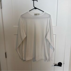 TravelSmith Men's White Crewneck Sweater